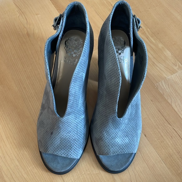 Vince Camuto suede pinhole mule booties heels - Picture 2 of 11